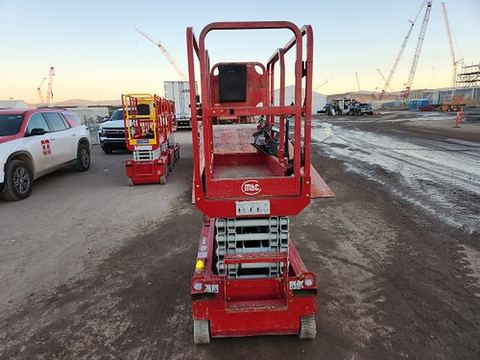 2018 MEC MICRO 19 Scissor Lift 18-19' Electric 60" Length