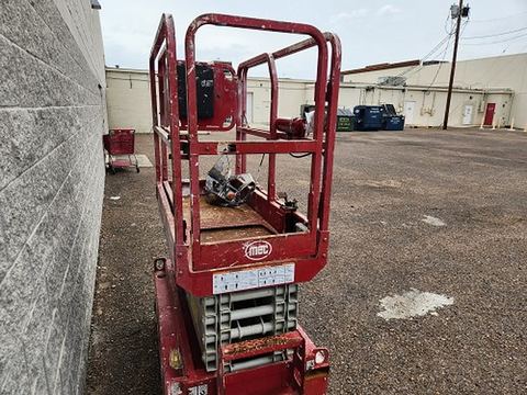 2018 MEC MICRO 19 Scissor Lift 18-19' Electric 60" Length