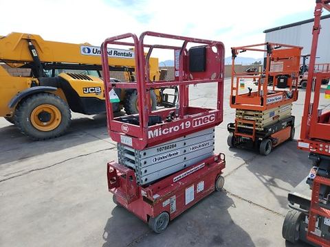 2018 MEC MICRO 19 Scissor Lift 18-19' Electric 60" Length