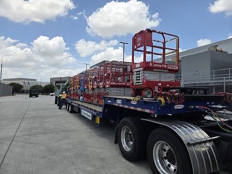 2018 MEC MICRO 19 Scissor Lift 18-19' Electric 60" Length