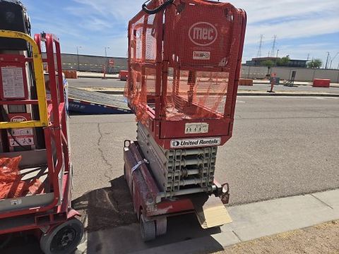 2018 MEC MICRO 19 Scissor Lift 18-19' Electric 60" Length