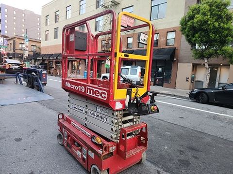2018 MEC MICRO 19 Scissor Lift 18-19' Electric 60" Length