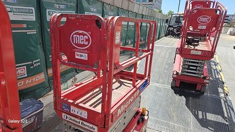 2018 MEC MICRO 19 Scissor Lift 18-19' Electric 60" Length