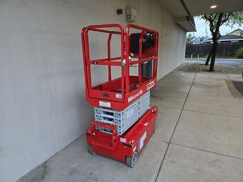 2018 MEC MICRO 19 Scissor Lift 18-19' Electric 60" Length