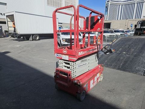2018 MEC MICRO 19 Scissor Lift 18-19' Electric 60" Length