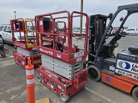 2018 MEC MICRO 19 Scissor Lift 18-19' Electric 60" Length