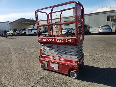 2018 MEC MICRO 19 Scissor Lift 18-19' Electric 60" Length