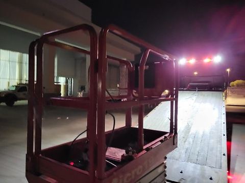 2018 MEC MICRO 19 Scissor Lift 18-19' Electric 60" Length