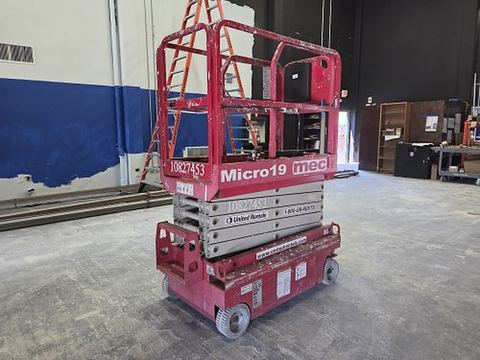 2018 MEC MICRO 19 Scissor Lift 18-19' Electric 60" Length
