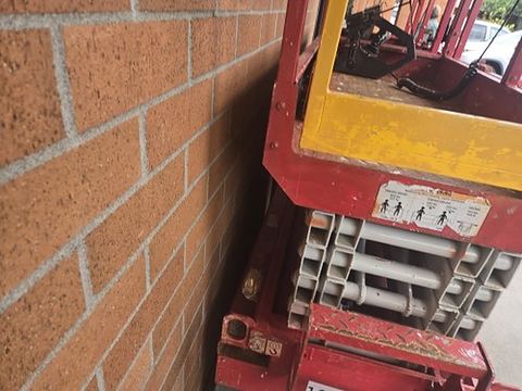2018 MEC MICRO 19 Scissor Lift 18-19' Electric 60" Length