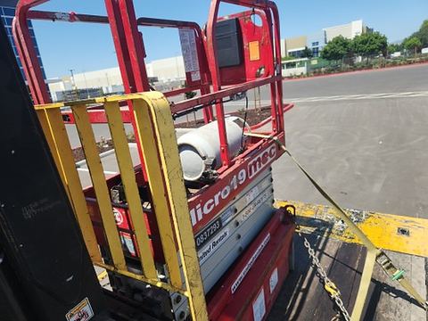 2018 MEC MICRO 19 Scissor Lift 18-19' Electric 60" Length
