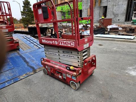 2018 MEC MICRO 19 Scissor Lift 18-19' Electric 60" Length