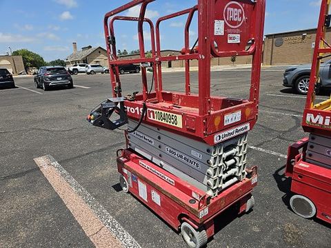 2018 MEC MICRO 19 Scissor Lift 18-19' Electric 60" Length