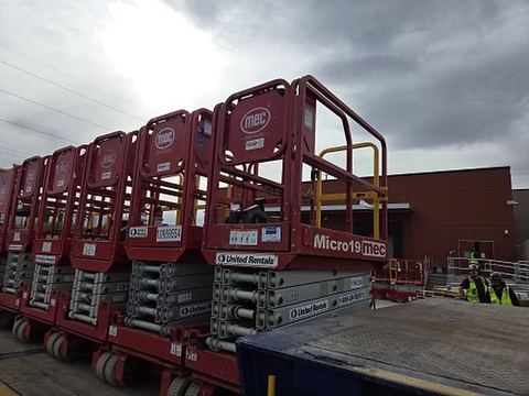 2018 MEC MICRO 19 Scissor Lift 18-19' Electric 60" Length