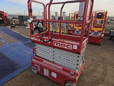 2018 MEC MICRO 19 Scissor Lift 18-19' Electric 60" Length
