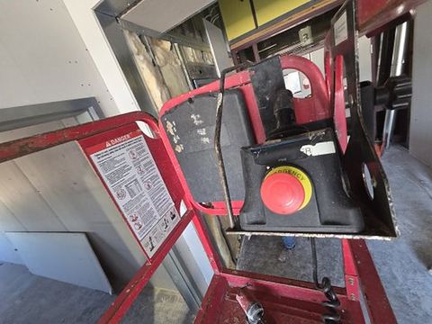 2018 MEC MICRO 19 Scissor Lift 18-19' Electric 60" Length
