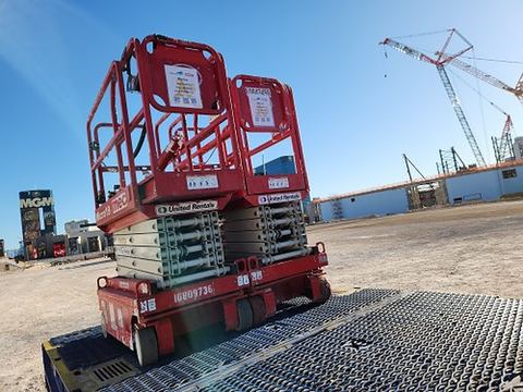 2018 MEC MICRO 19 Scissor Lift 18-19' Electric 60" Length