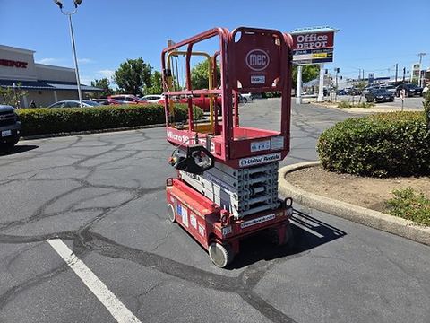 2018 MEC MICRO 19 Scissor Lift 18-19' Electric 60" Length