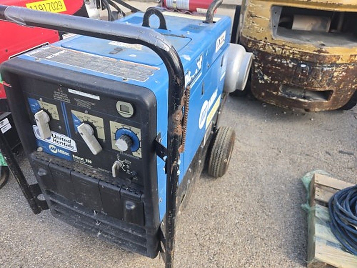 MILLERELEC BOBCAT 250 LP photo 2