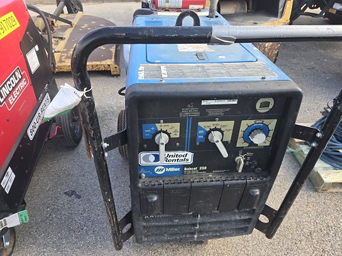 MILLERELEC BOBCAT 250 LP photo 3