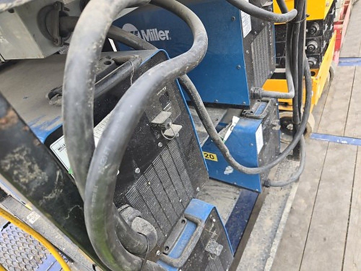 MILLERELEC XMT 350 ARC FP photo 2