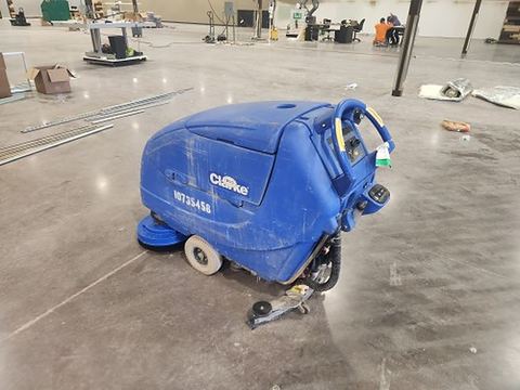 2018 NILFISK FOCUS II Floor Scrubber 28" Walkbehind