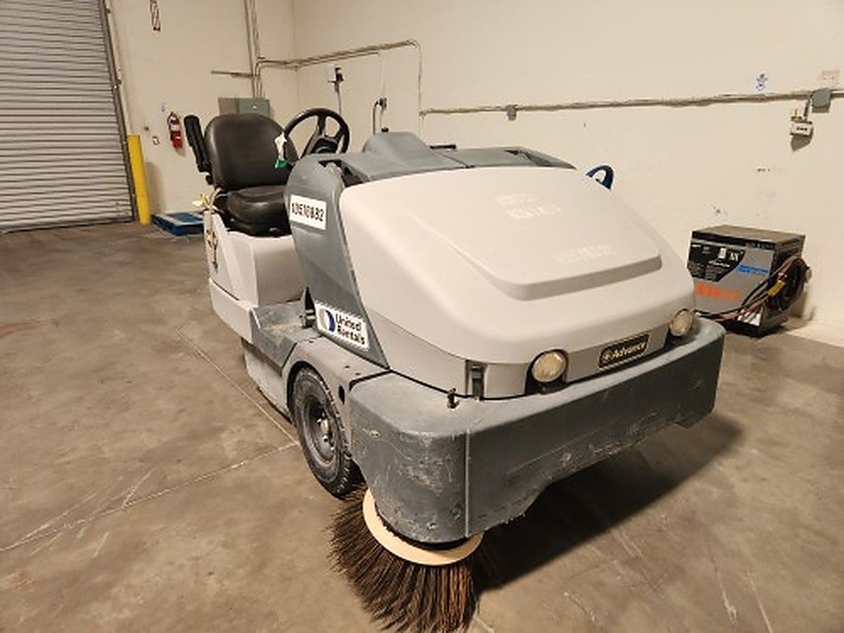 NILFISK SW8000 photo 3