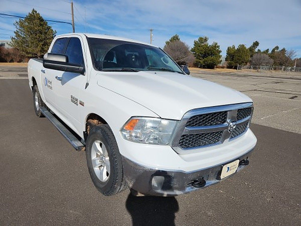 RAM 1500CREWSLTG4WD photo 3