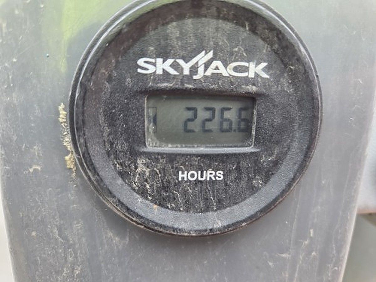 SKYJACK SJ12 photo 5