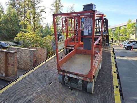 2018 SKYJACK SJ12 Vertical Lift 12' Elec Self Propelled