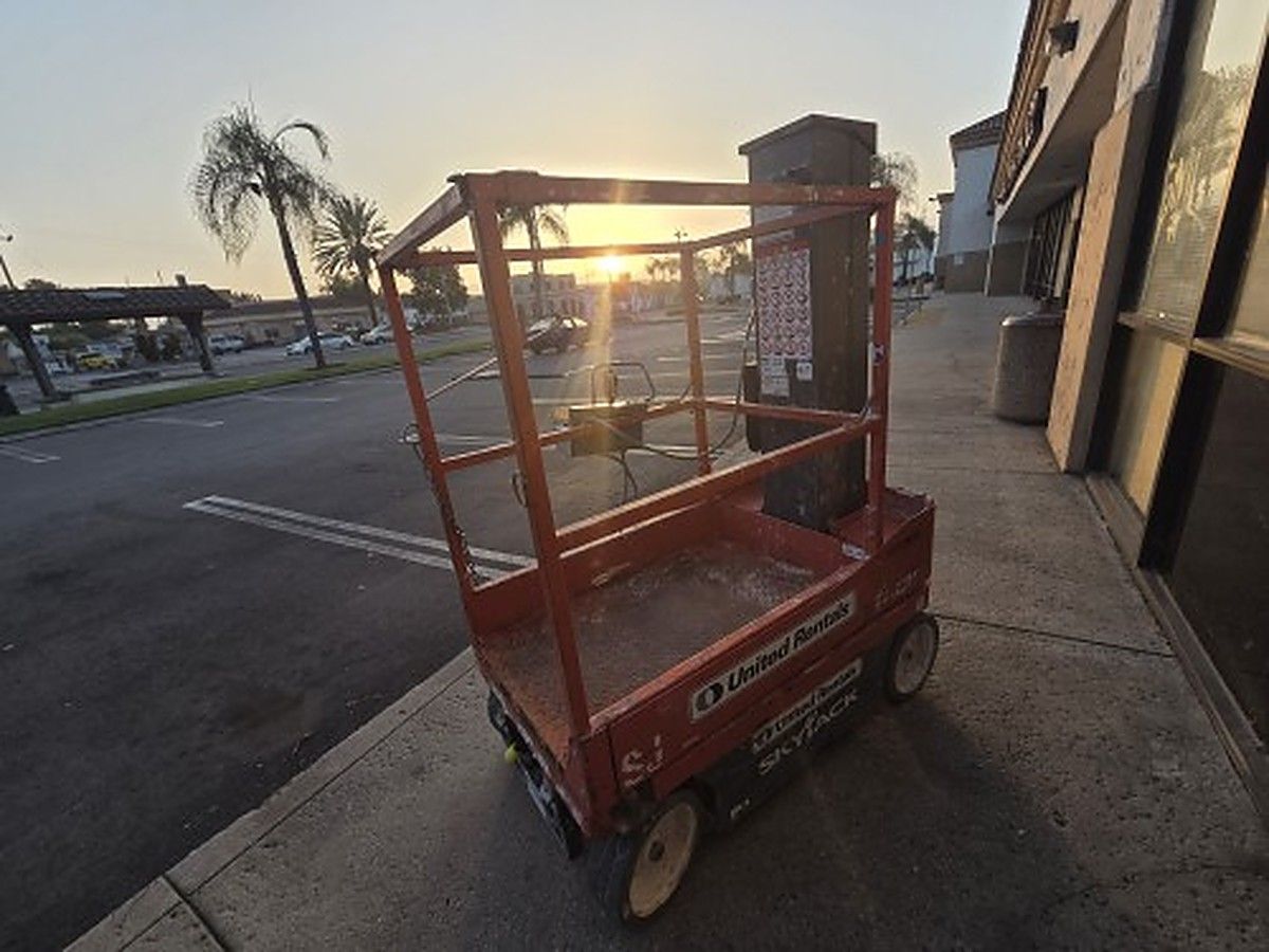 2018 SKYJACK SJ12 for sale in Las Vegas, NV