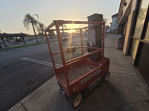 2018 SKYJACK SJ12 Vertical Lift 12' Elec Self Propelled