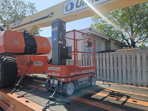 2018 SKYJACK SJ12 Vertical Lift 12' Elec Self Propelled
