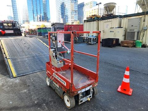 2018 SKYJACK SJ12 Vertical Lift 12' Elec Self Propelled