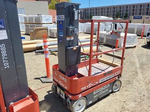 2018 SKYJACK SJ12 Vertical Lift 12' Elec Self Propelled