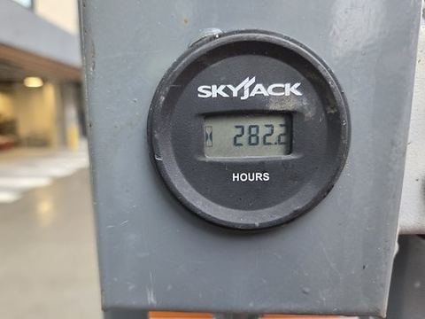 2018 SKYJACK SJ12 Vertical Lift 12' Elec Self Propelled