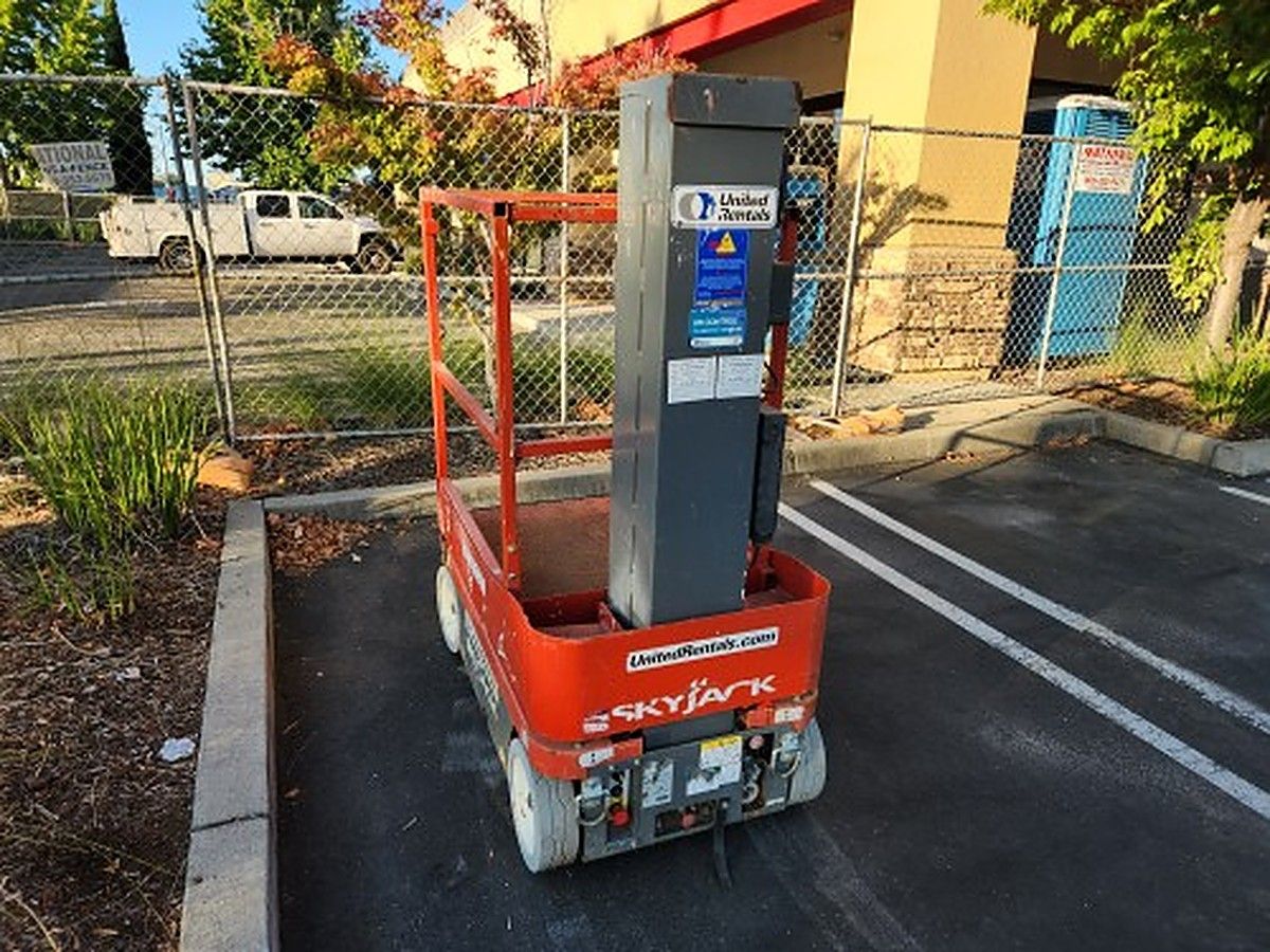 2018 SKYJACK SJ12 for sale in Las Vegas, NV