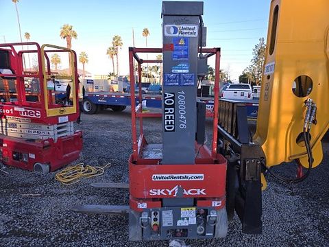 2018 SKYJACK SJ12 Vertical Lift 12' Elec Self Propelled