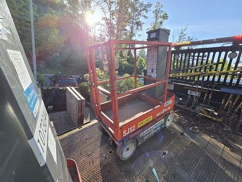 2018 SKYJACK SJ12 Vertical Lift 12' Elec Self Propelled