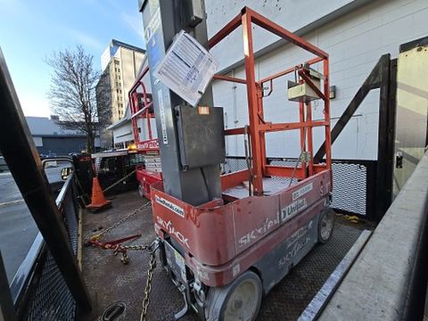 2018 SKYJACK SJ12 Vertical Lift 12' Elec Self Propelled