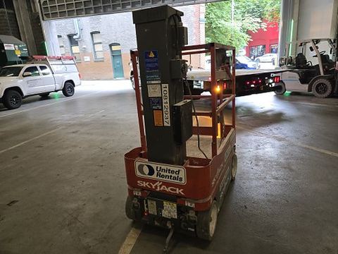 2018 SKYJACK SJ12 Vertical Lift 12' Elec Self Propelled