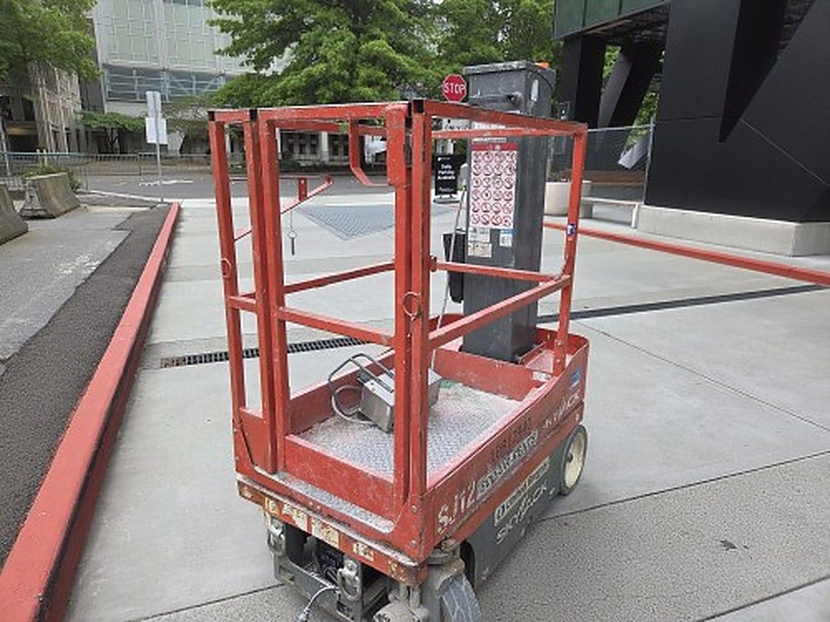 SKYJACK SJ12 photo 9