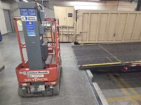 2018 SKYJACK SJ12 Vertical Lift 12' Elec Self Propelled