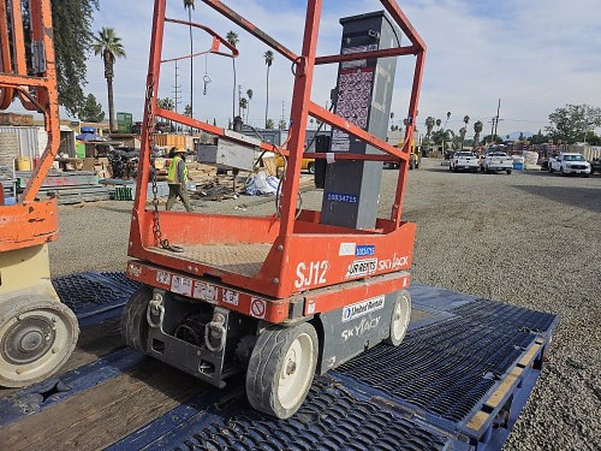 2018 SKYJACK SJ12 for sale in Las Vegas, NV