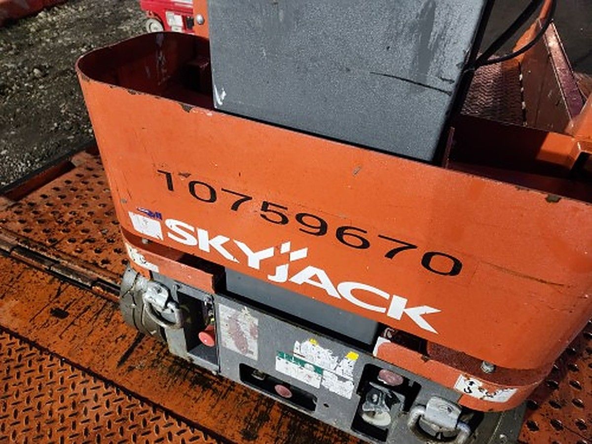 SKYJACK SJ16 photo 5