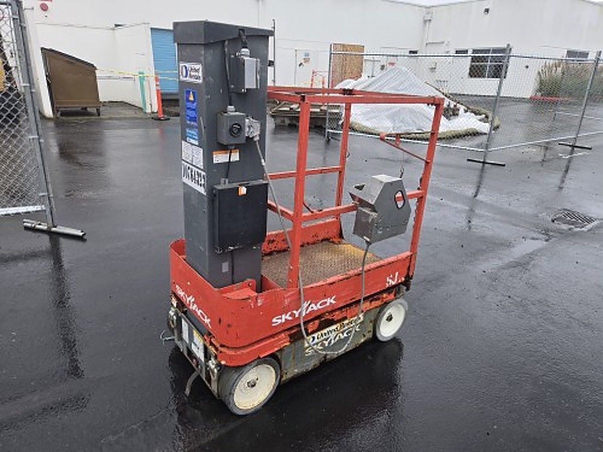 2018 SKYJACK SJ16 for sale in Las Vegas, NV