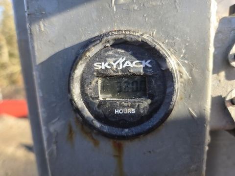 2018 SKYJACK SJ16 Vertical Lift 15' Elec Self Propelled