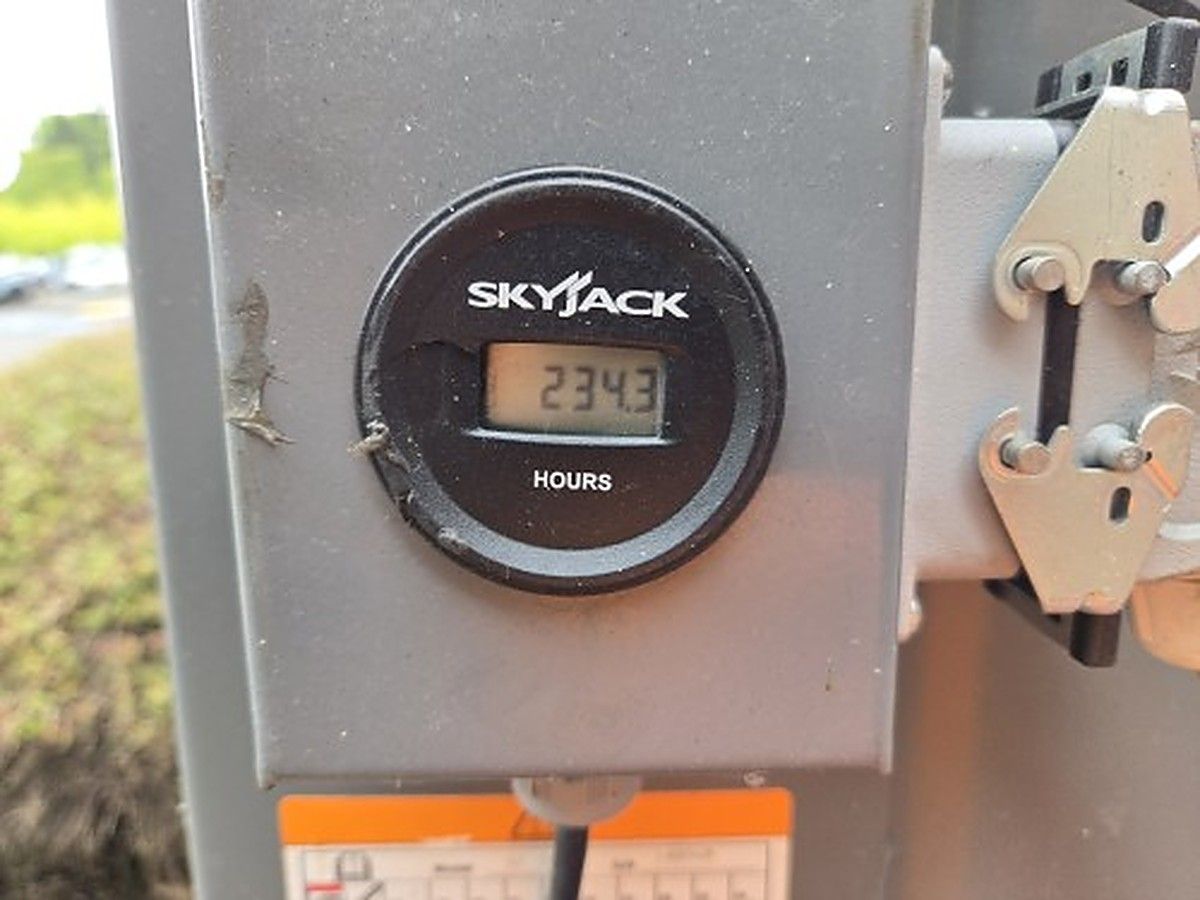 SKYJACK SJ16 photo 2