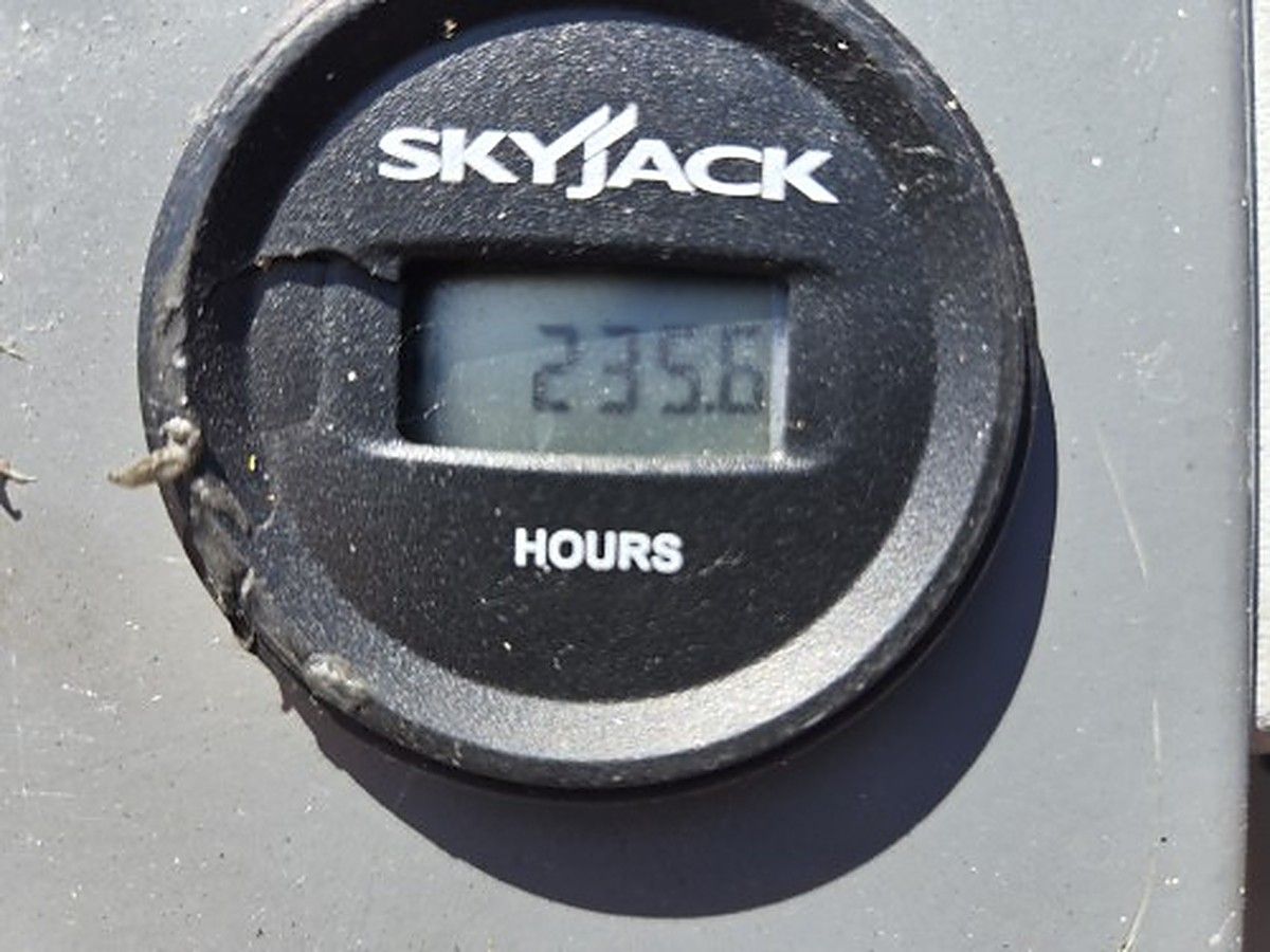 SKYJACK SJ16 photo 4