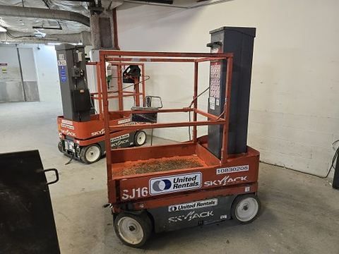 2018 SKYJACK SJ16 Vertical Lift 15' Elec Self Propelled